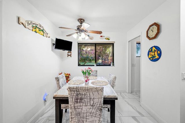 6858 Fountains Circle, Lake Worth, FL 33467