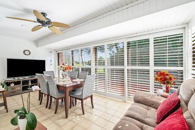 6858 Fountains Circle, Lake Worth, FL 33467