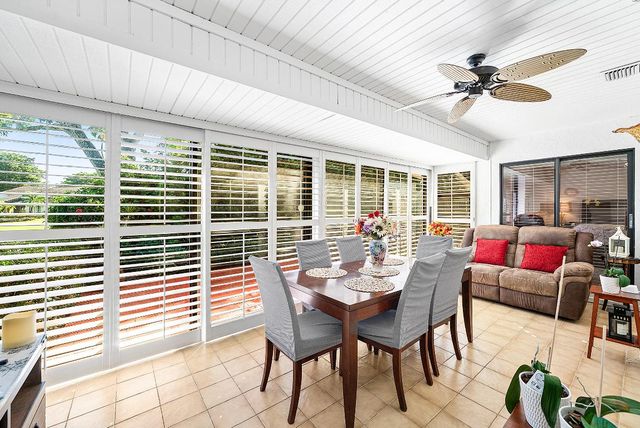 6858 Fountains Circle, Lake Worth, FL 33467