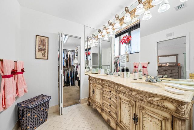 6858 Fountains Circle, Lake Worth, FL 33467