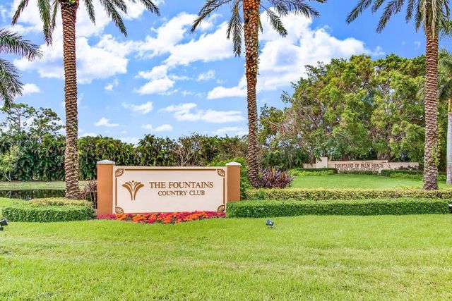 6858 Fountains Circle, Lake Worth, FL 33467