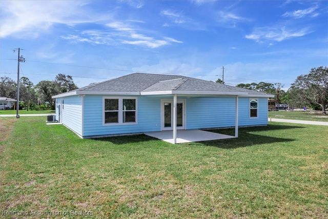 767 Washington Boulevard NW, Lake Placid, FL 33852