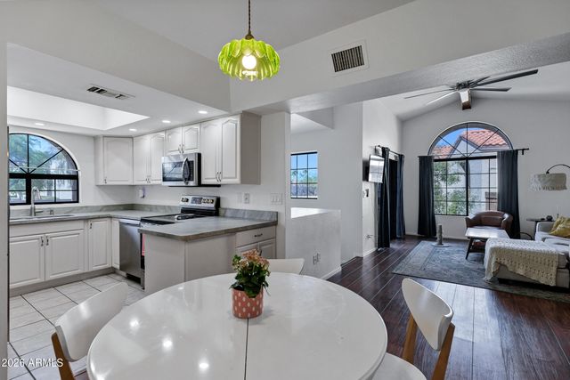 700 E MESQUITE Circle N226, Tempe, AZ 85288