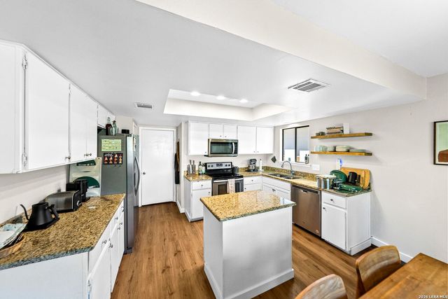 7275 FLAMING FOREST ST, San Antonio, TX 78250