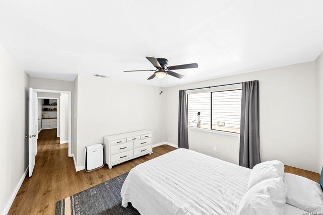 7275 FLAMING FOREST ST, San Antonio, TX 78250