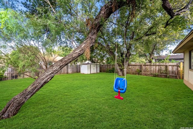 7275 FLAMING FOREST ST, San Antonio, TX 78250