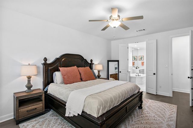 707 Two Creeks LN, Austin, TX 78737