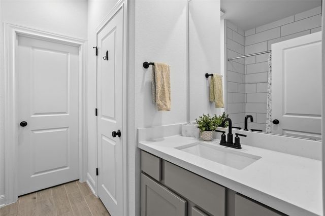 707 Two Creeks LN, Austin, TX 78737