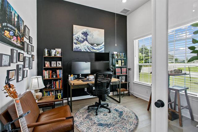 707 Two Creeks LN, Austin, TX 78737