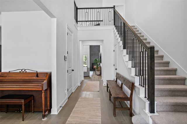 707 Two Creeks LN, Austin, TX 78737