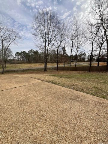 2214 County Line Road, Little Rock, AR 72210