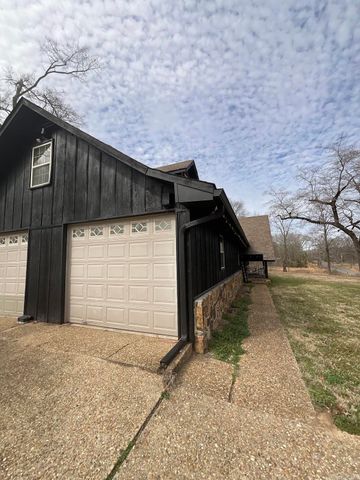 2214 County Line Road, Little Rock, AR 72210