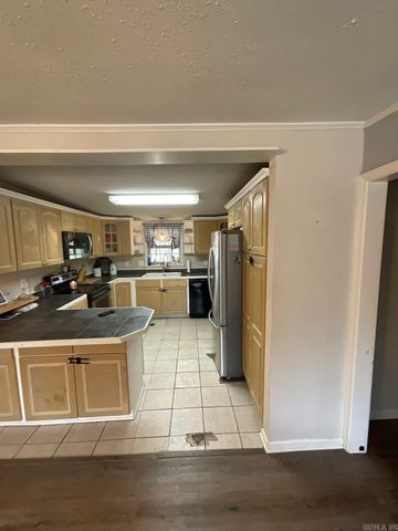 2214 County Line Road, Little Rock, AR 72210