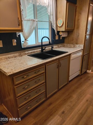 2175 W SOUTHERN Avenue 151, Apache Junction, AZ 85120