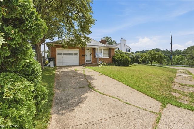 1538 Cottage Place NW, Canton, OH 44703