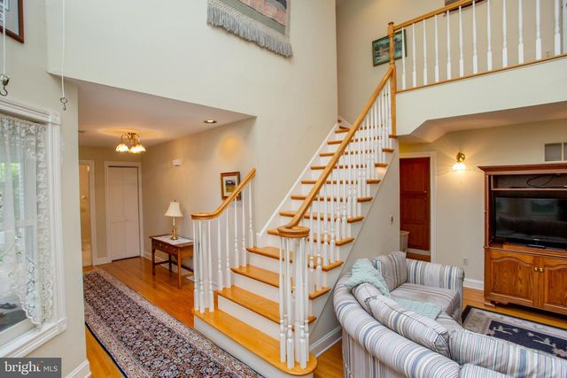 13 ROCK CREEK WOODS, Lambertville, NJ 08530