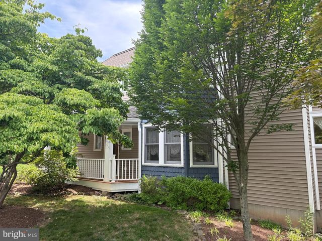 13 ROCK CREEK WOODS, Lambertville, NJ 08530