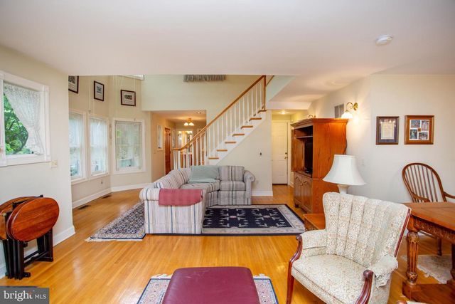 13 ROCK CREEK WOODS, Lambertville, NJ 08530