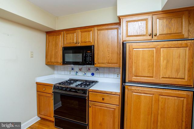 13 ROCK CREEK WOODS, Lambertville, NJ 08530