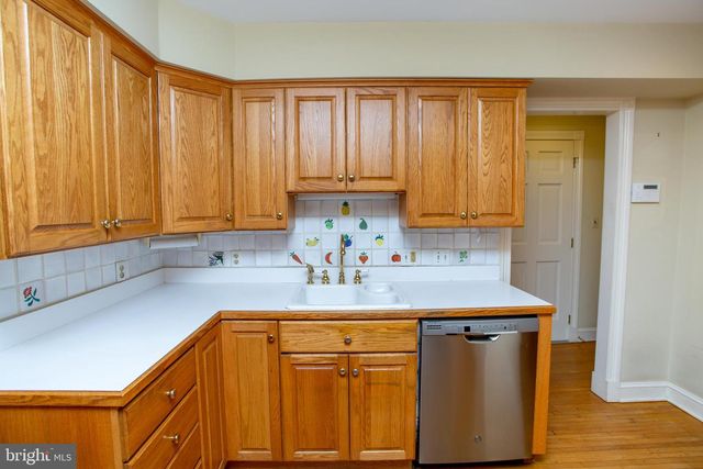 13 ROCK CREEK WOODS, Lambertville, NJ 08530