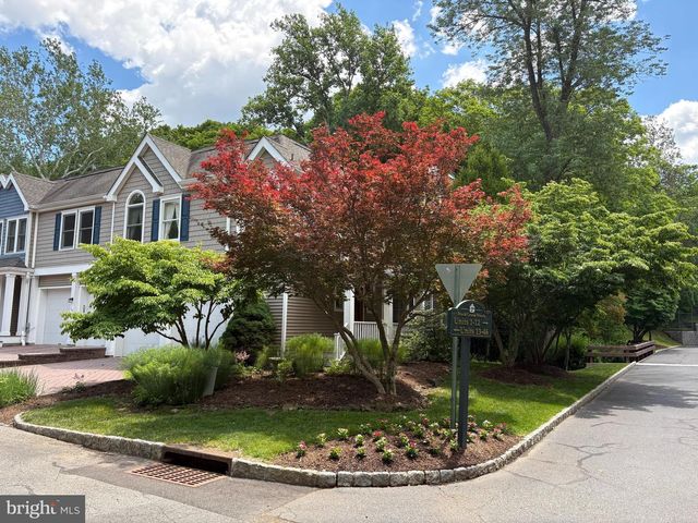13 ROCK CREEK WOODS, Lambertville, NJ 08530