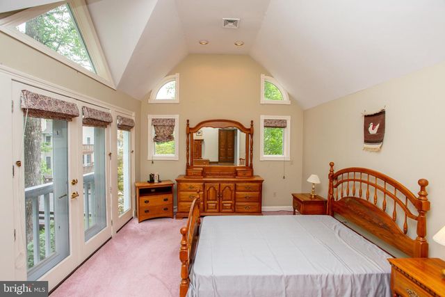 13 ROCK CREEK WOODS, Lambertville, NJ 08530