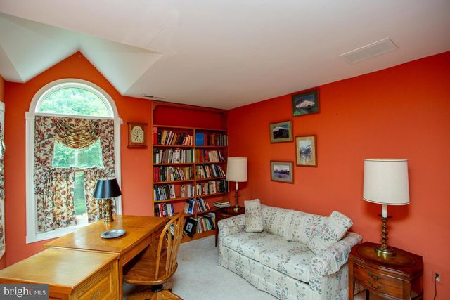 13 ROCK CREEK WOODS, Lambertville, NJ 08530