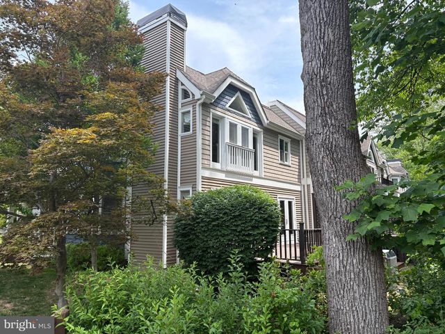 13 ROCK CREEK WOODS, Lambertville, NJ 08530