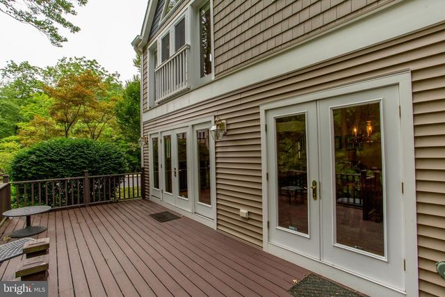 13 ROCK CREEK WOODS, Lambertville, NJ 08530