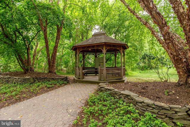 13 ROCK CREEK WOODS, Lambertville, NJ 08530