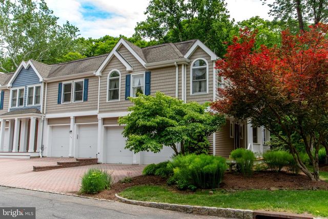 13 ROCK CREEK WOODS, Lambertville, NJ 08530