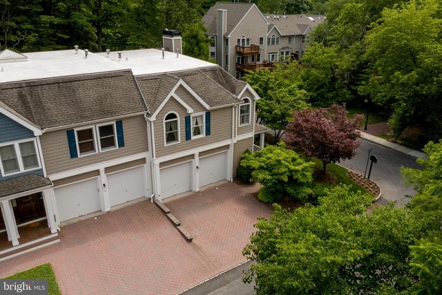 13 ROCK CREEK WOODS, Lambertville, NJ 08530