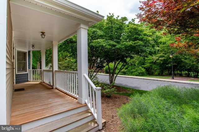 13 ROCK CREEK WOODS, Lambertville, NJ 08530