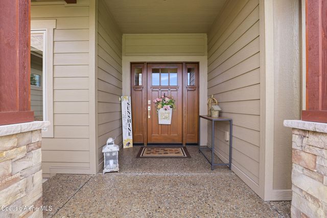 12836 N Sunflower LOOP, Hayden, ID 83835