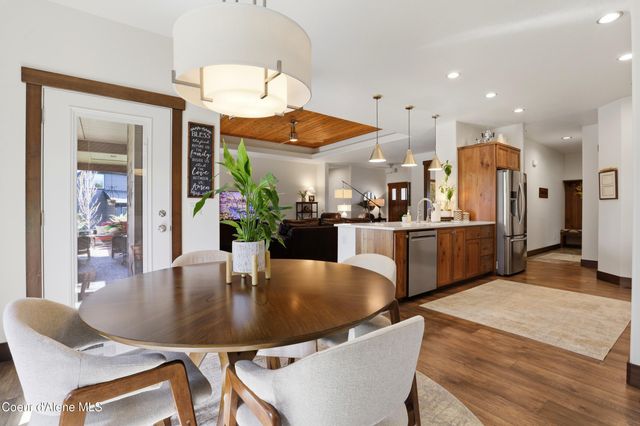 12836 N Sunflower LOOP, Hayden, ID 83835
