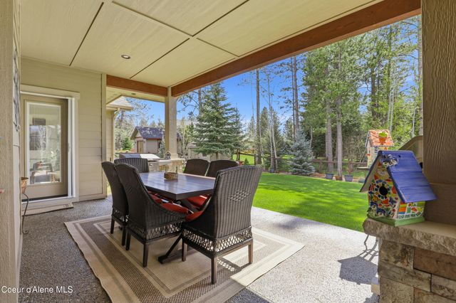 12836 N Sunflower LOOP, Hayden, ID 83835