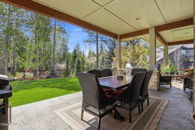 12836 N Sunflower LOOP, Hayden, ID 83835