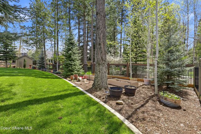12836 N Sunflower LOOP, Hayden, ID 83835