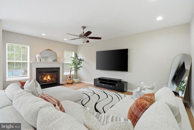 8159 TENBROOK DR, Gainesville, VA 20155