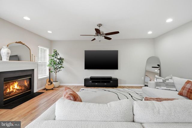 8159 TENBROOK DR, Gainesville, VA 20155