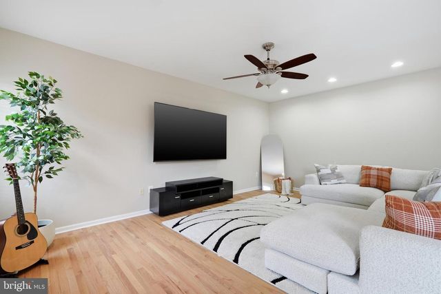 8159 TENBROOK DR, Gainesville, VA 20155