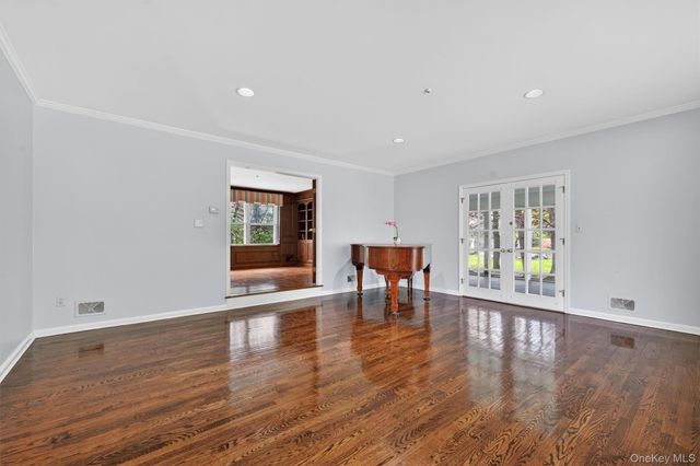 1 Vivian Place, Montebello, NY 10901