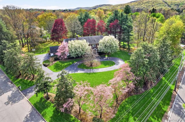 1 Vivian Place, Montebello, NY 10901