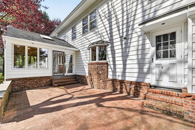 1 Vivian Place, Montebello, NY 10901