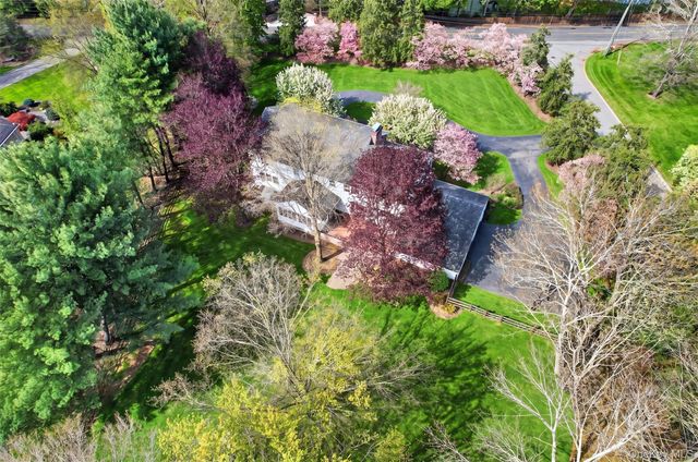 1 Vivian Place, Montebello, NY 10901