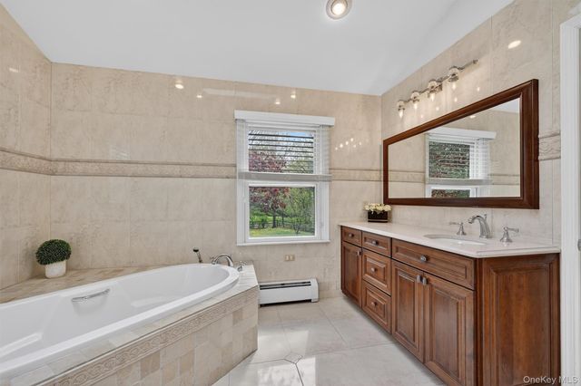 1 Vivian Place, Montebello, NY 10901