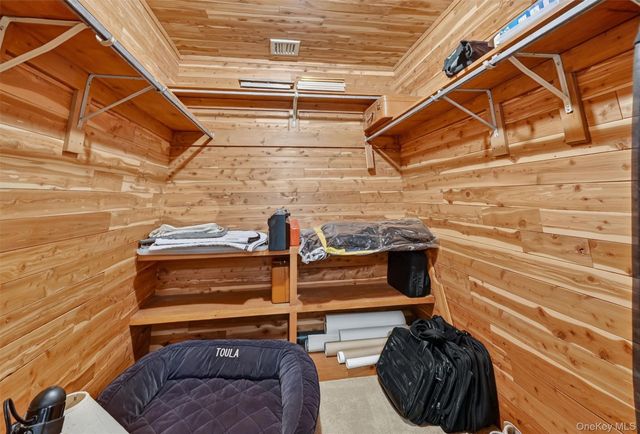 1 Vivian Place, Montebello, NY 10901