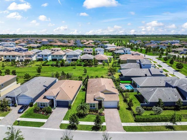 1338 Harvester Crossing, Loxahatchee, FL 33470