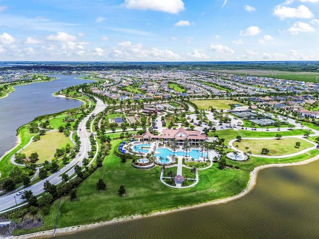 1338 Harvester Crossing, Loxahatchee, FL 33470