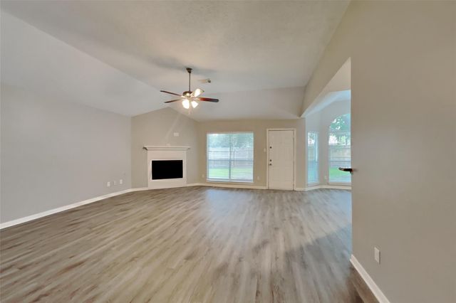 3530 Wellington Drive, Pearland, TX 77584